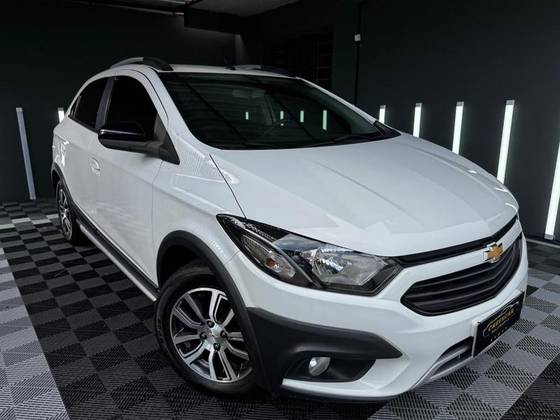 CHEVROLET ONIX 1.4 MPFI ACTIV 8V FLEX 4P AUTOMÁTICO